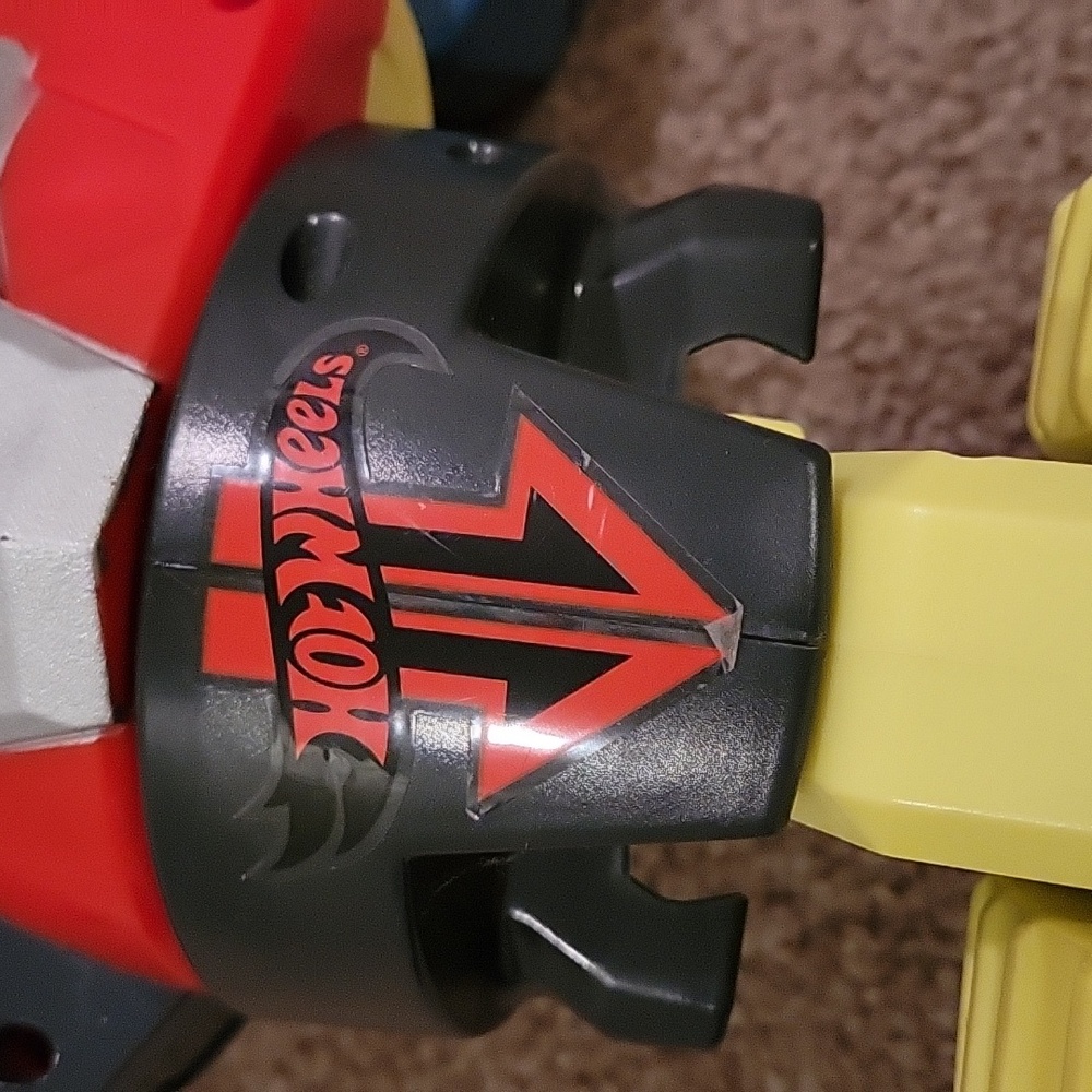Hot Wheels Ballistic Racer Remote Control Car - Picture 4 of 5